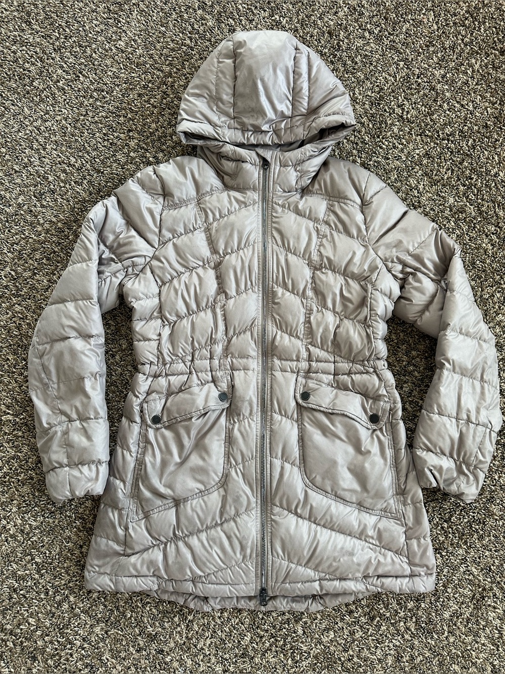 Athleta Uptown Down Jacket - Banner Peak Down Parka) in a mauve gray/taupe MED